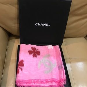 Chanel scarf 55% linen and 35% cotton